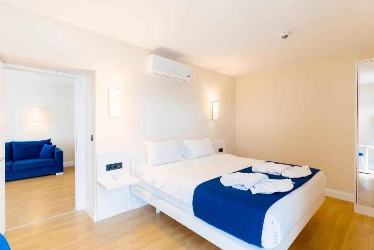 Luxury Sea View Apartments In Orbi City Batumi Exterior photo